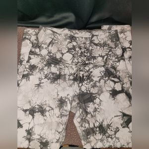 🍓💕👠💓Lululemon wunder under 25"